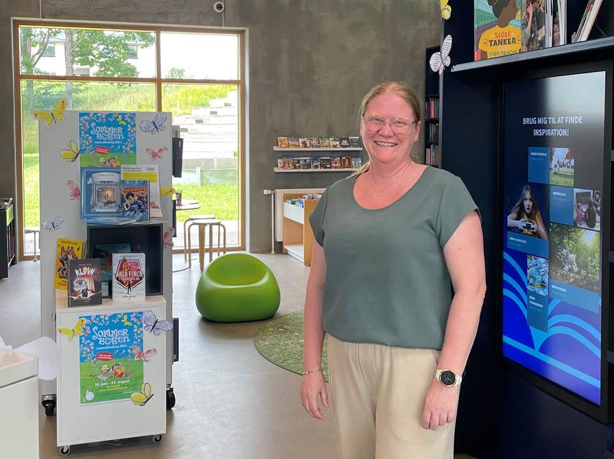 Jeanette i børneområdet på Støvring Bibliotek